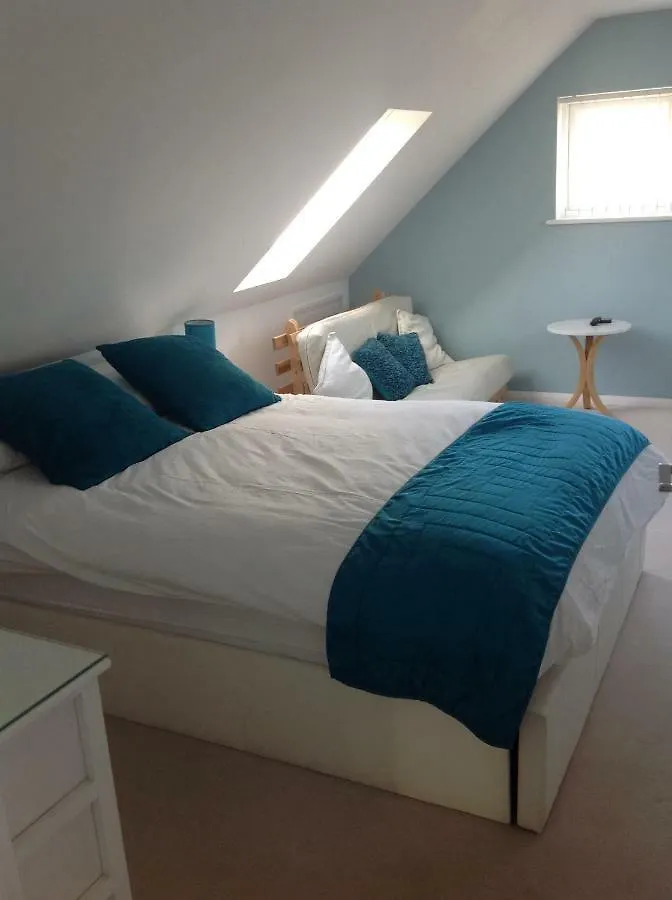 Number Forty One Bed & Breakfast Hillingdon 3*,  United Kingdom